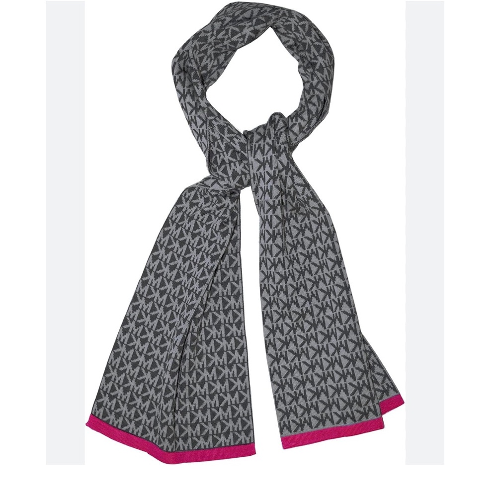 Michael Michael Kors reversible signature logo knit winter scarf 🧣black , white